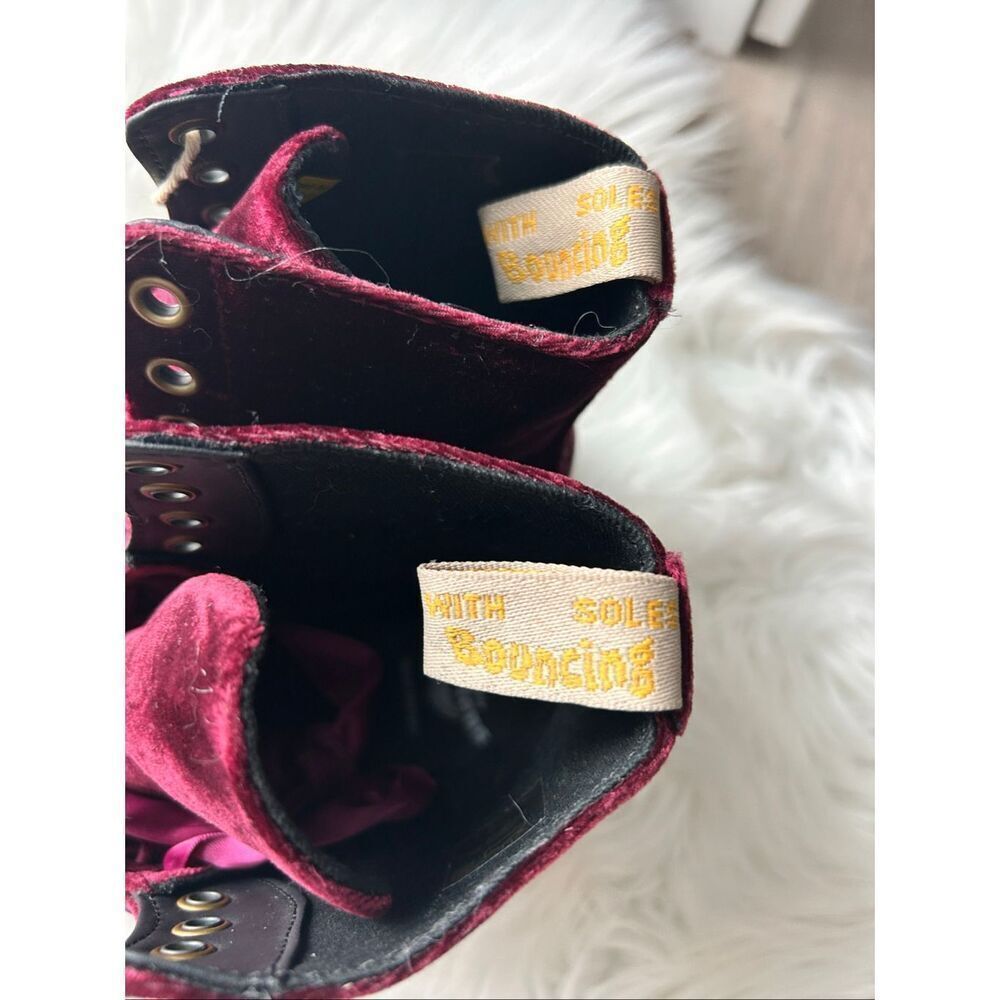 Dr. Martens Women’s Vegan 1460 Pascal Velvet Boots – 8-Eye Lace-Up Combat Boot s - Picture 8 of 8
